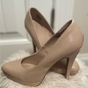 Elle Nude Patent Platform Heels Size 7 Stiletto Pumps